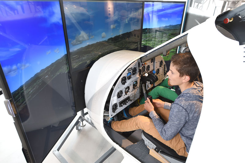 Do 27 Flugsimulator im Dornier Museum Friedrichshafen